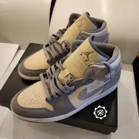 Nike ORI Air Jordan 1 MID SE Coconut Milk Size 47.5 Preloved LIKE NEW