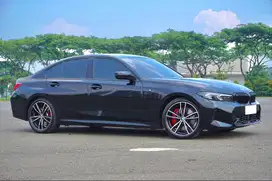 BMW 330i Msport 2023/2024 M Sport G20 G30 Hitam M