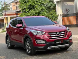 LOW KM HYUNDAI SANTA FE 2.4 AT BENSIN 2015