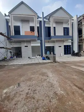 Rumah mewah 2lantai unit ready stok lokasi super strategis