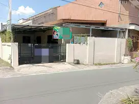 Rumah Nyaman Strategis Solo