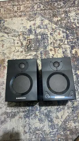 Samson Speaker monitor studio aktif bluetooth mediaone 4bt