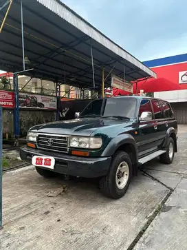Toyota landcruiser vx 80