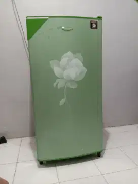 KULKAS 1 PINTU POLYTRON
