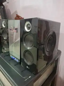Radio LG stylish compo Fb 166 DVD usb suara menggelegar