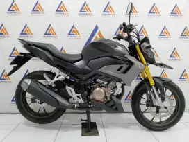 HONDA CB 150R LOW KM ISTIMEWA (CASH/KREDIT/TT/PAYLATER/KREDIVO/CC 0%)