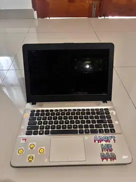 Laptop Asus Vivobook X441BA ram 8gb hdd 1Tb