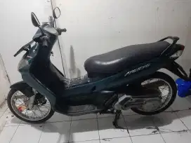 yamaha nuvvo 2002