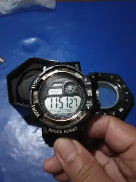 Jam tangan pria