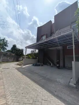 Kost Eksklusif Di Condong Catur, Dekat Sate Ratu, Kamar Mode Mezzanine