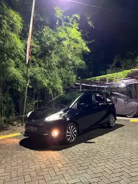 Toyota Sienta Q 2016