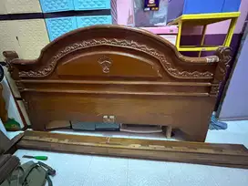 Dijual tempat tidur Jati Tua