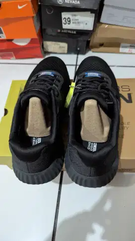 Sepatu Lari Skechers Go Run Now Lightdrive Black Original MAP