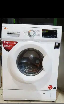 Mesin cuci Lg inverter 7kg touchscreen smart diagnosis