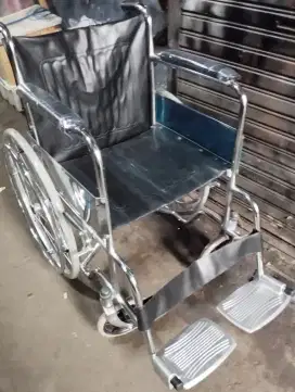Kursi roda bekas unruk orang gemuk