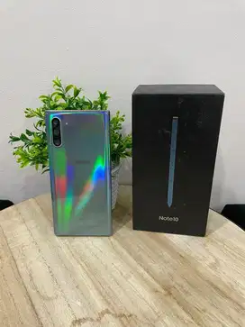 Samsung Note 10 8/256 Aura Glow SEIN mulus kelengkapan Unit + Dus Ori