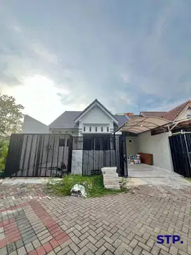 Rumah Mulyosari Prima lebar 9 siap huni  Baru renovasi