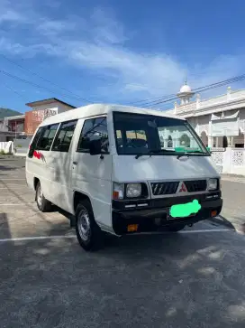 Di jual L300 minibus