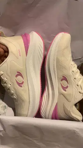 Jual cepat sepatu running Astec