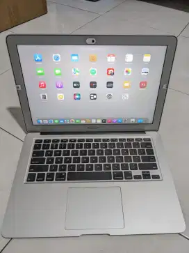 MacBook Air 2017 i5 8/128