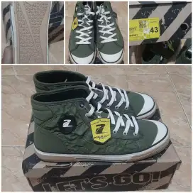 Sepatu Pakalolo ori ukur 43 new