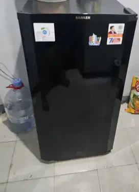 Dijual Kulkas Merk Sanken