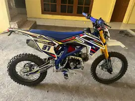 Lenka motor trail 125cc tipe 31L
