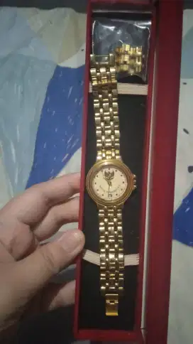 Jam Tangan Istana Presiden RI Berlapis Emas Antik Made in Swiss