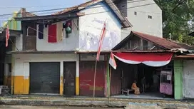 Jual Rumah hitung tanah jalan raya sampangan cocok untuk usaha