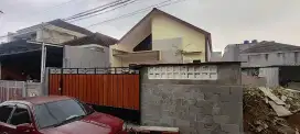 Djual / Disewakan 1unit Rumah Baru dalam kota ssmarang barat
