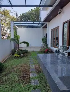 Rumah lux Semi Furnished terawat siap huni Turangga kota Bandung