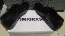 Sepatu pdh merk imigrasi