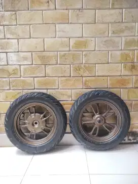 Velg Scoopy R12 new 2024 kondisi 100%