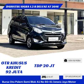 LOW KM Daihatsu Sigra R Deluxe 1.2 AT 2016 Hitam