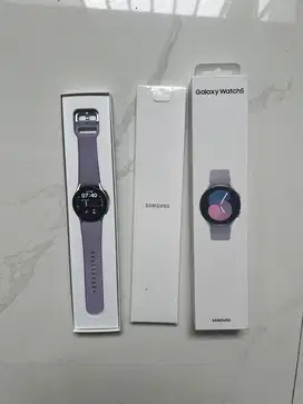 Jam Samsung Galaxy Watch 5 40mm Silver Smartwatch second