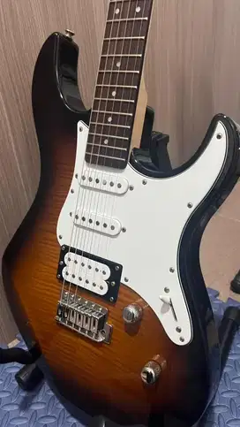 Yamaha Pac212VFM sunburst