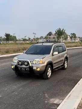 XTRAIL T30 2.5 STT AT 2006 - ISTIMEWA