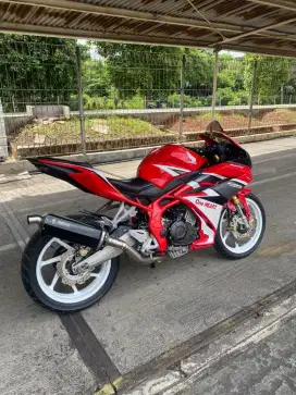 Di jual CBR 250 RR TAHUN 2021