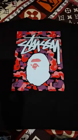 Kaos Stussy X Bape