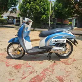 Honda scoopy karbu tahun 2012   cash