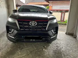 JUAL FORTUNER 2.4 4X2 VRZ SOLAR-AT