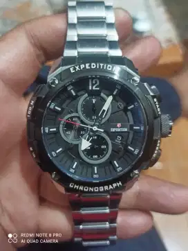 Jam expedition E6781m type tertinggi