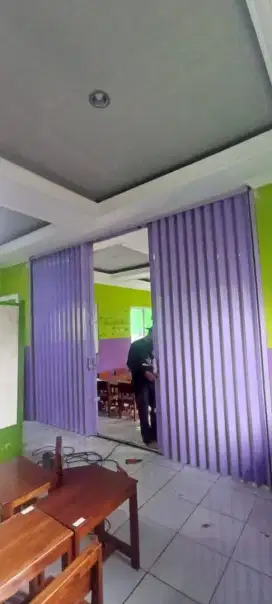 Pintu Pengaman Ruko Folding Gate Dan Rolling Door sekitarnya
