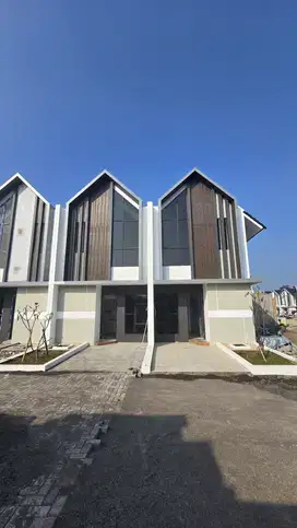 Rumah 2lantai siap huni tahun ini free ppn dekat exit tol Karawaci