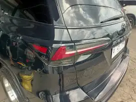 Stoplemp fortuner GR model lexus