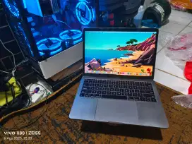 Macbook Pro 2017 Normal Siap Pakai