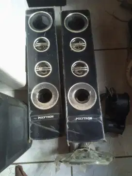 Speaker tower polytron
