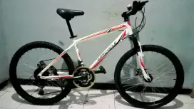 sepeda gunung MTB WIMCYCLE msih bgus ban msih tebal aman tinggal pakai