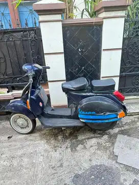 Vespa Exclusive 2 Joss