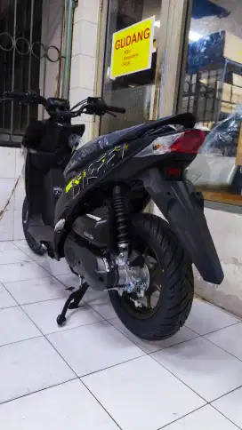 HONDA BEAT STREET HITAM